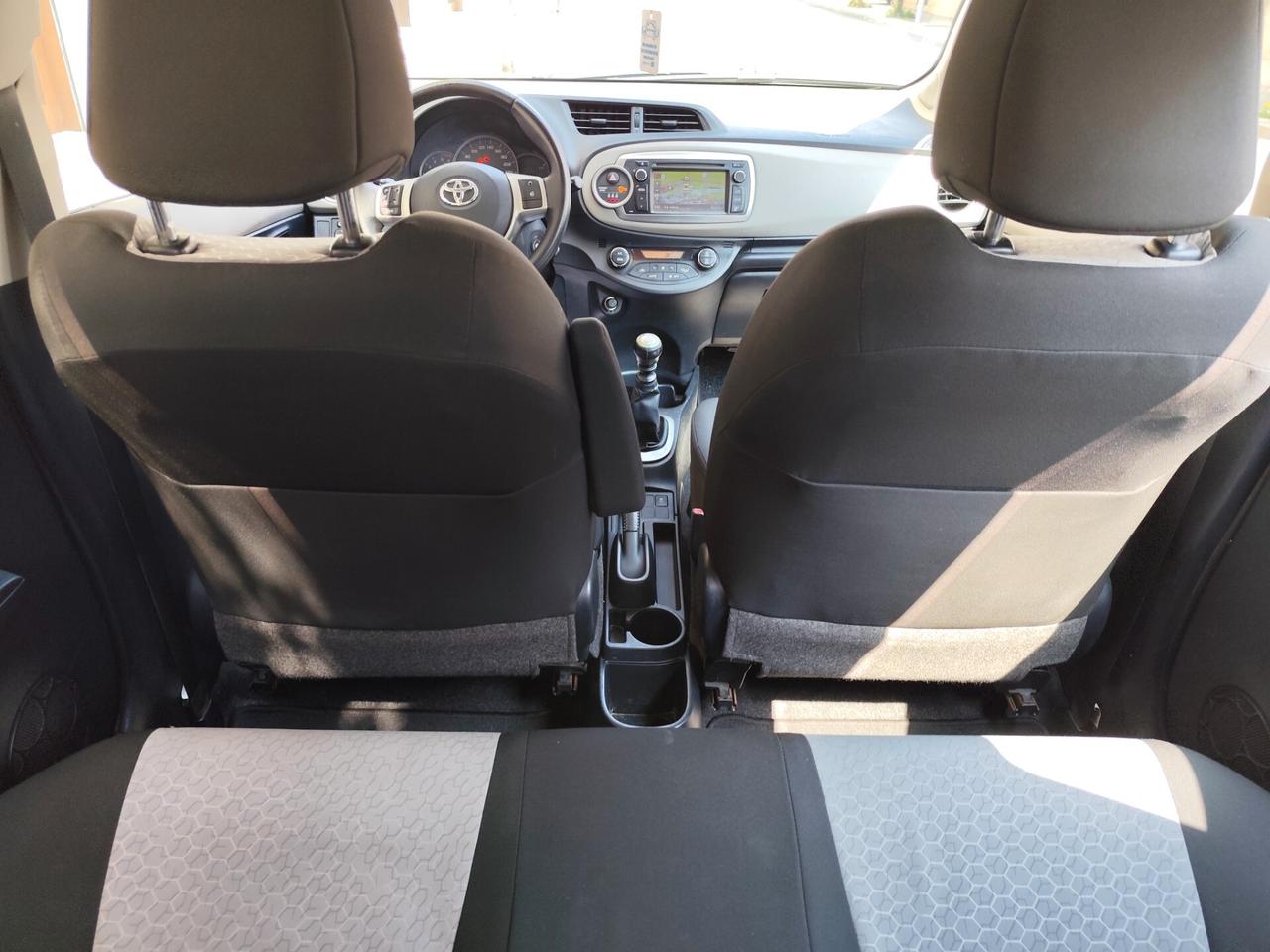 Toyota Yaris 1.4 D-4D 90CV DIESEL NAVI