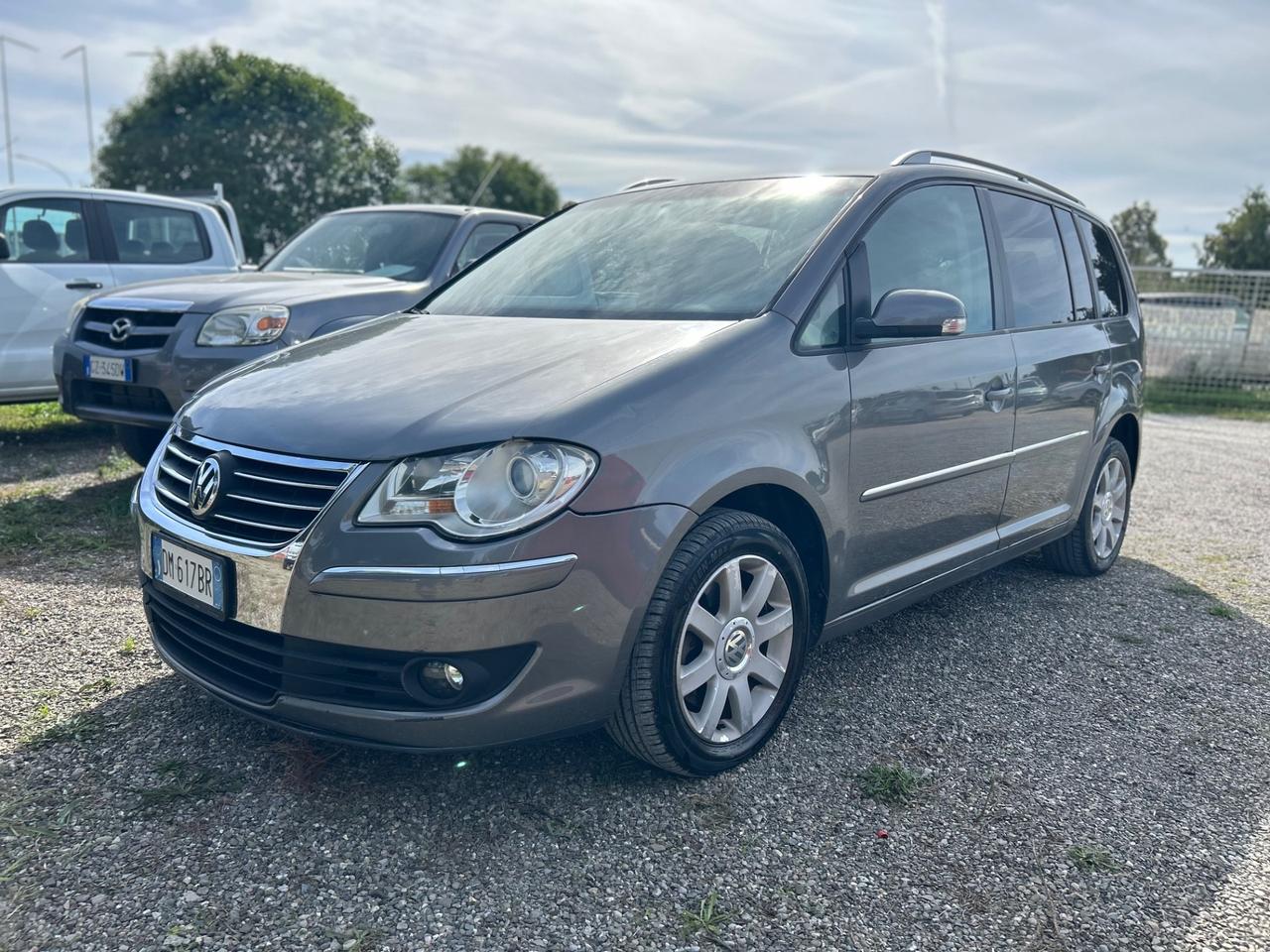 Volkswagen Touran 2.0 TDI 170CV DPF DSG *7 POSTI*