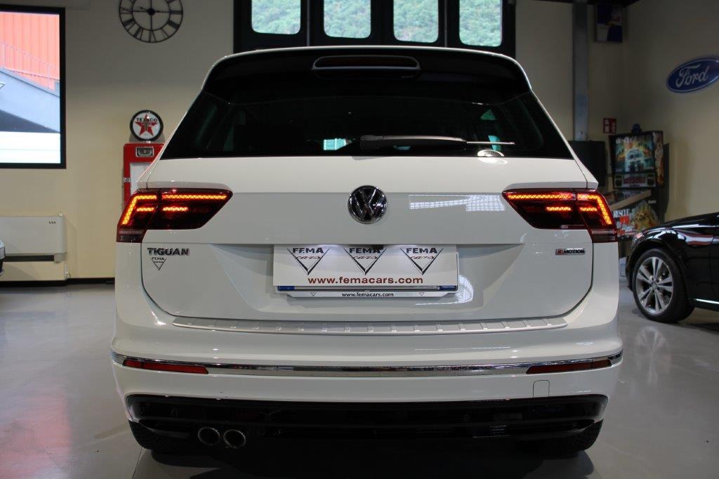 Volkswagen Tiguan 2.0 TDI SCR DSG 4MOTION Sport BMT