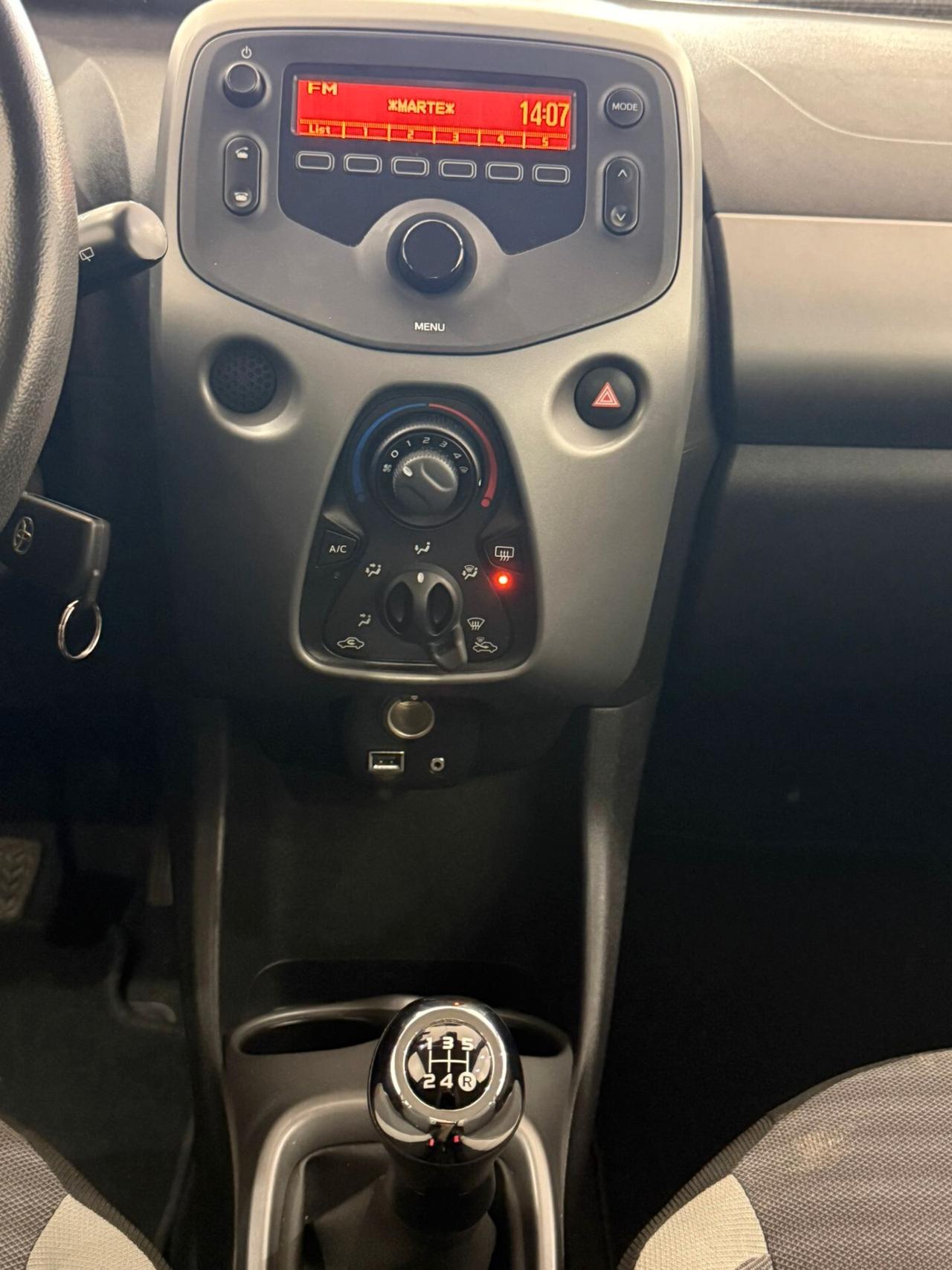 TOYOTA AYGO 1.0 72CV SOLO 60.000 KM