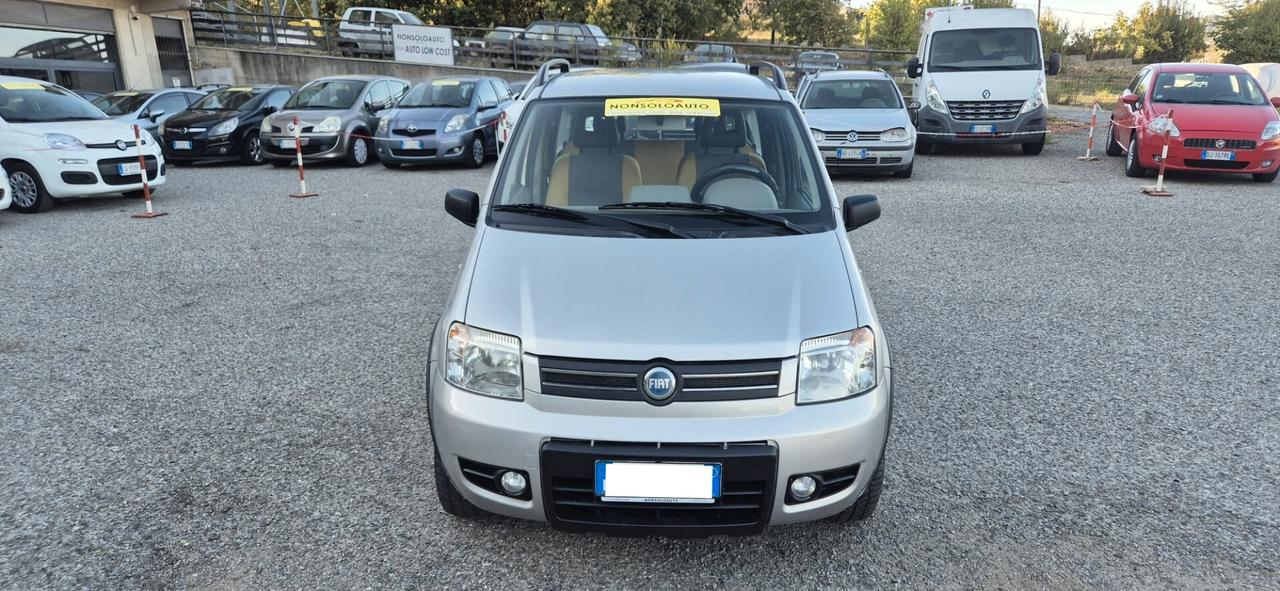 Fiat Panda 1.2 4x4 Climbing - Bella bella bella