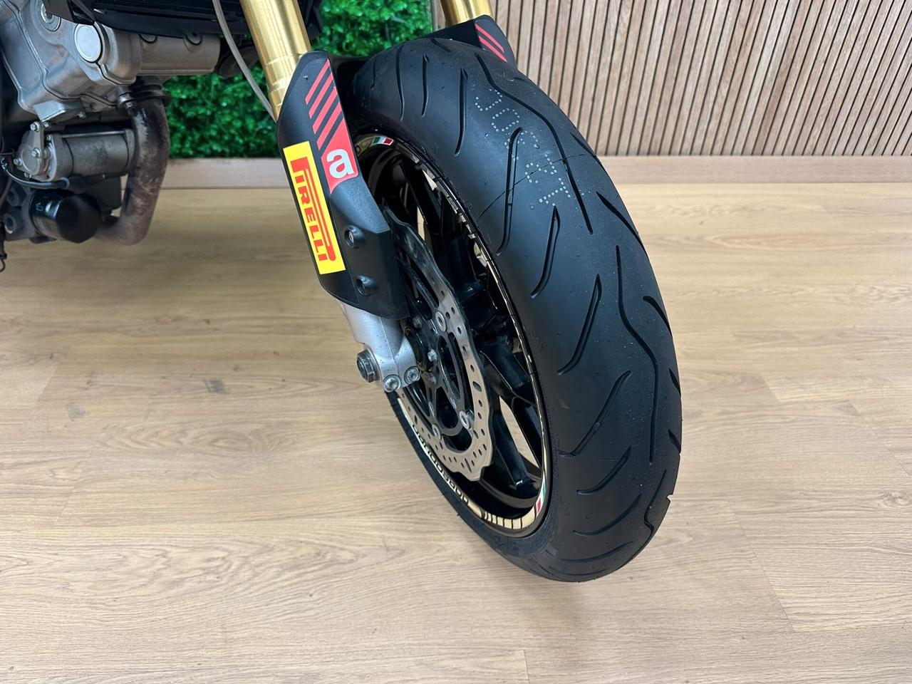 APRILIA DORSODURO 750 FACTORY / DA 99€ AL MESE