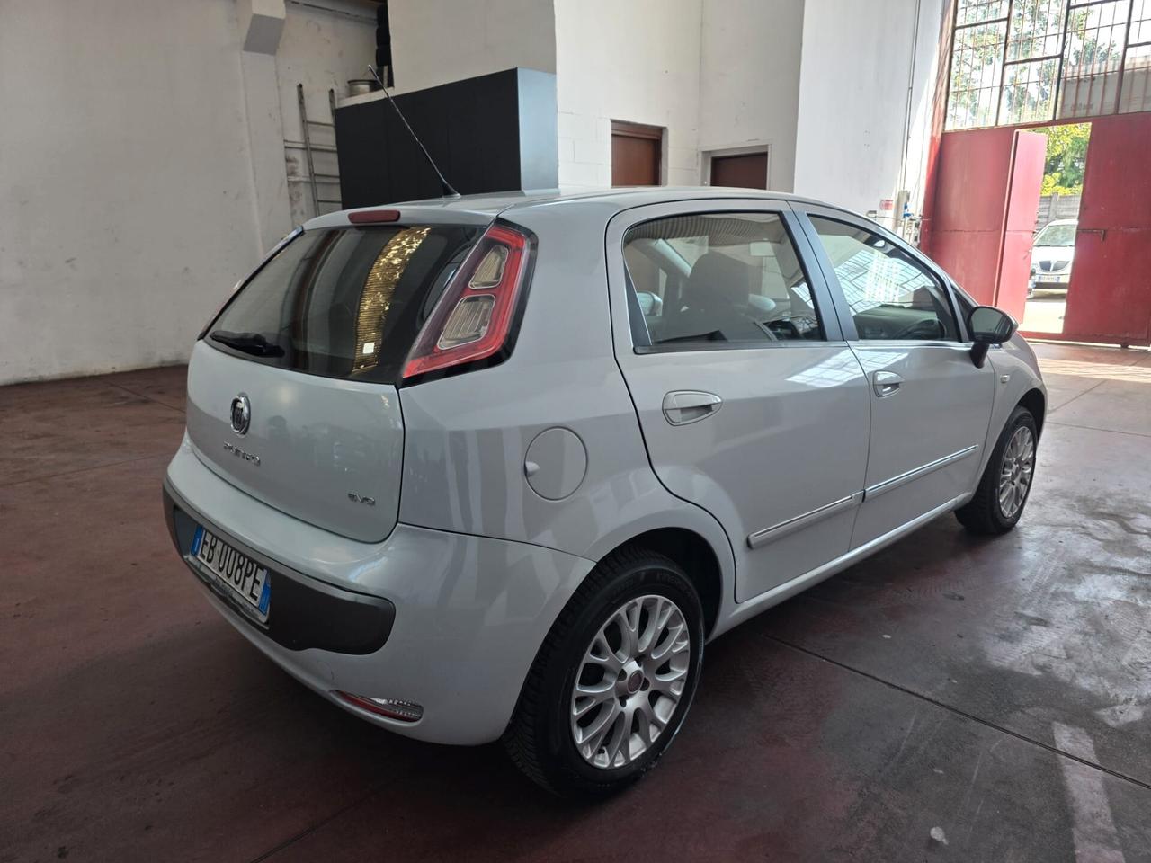Fiat Punto Evo 1.4 5 porte S&S Dynamic neopat