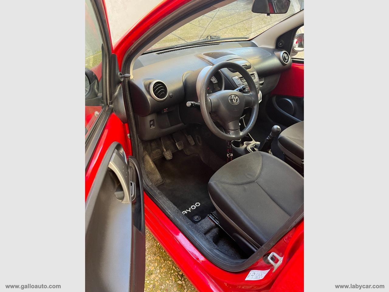 TOYOTA Aygo 1.0 12V VVT-i 5p. Cool Soda Conn.