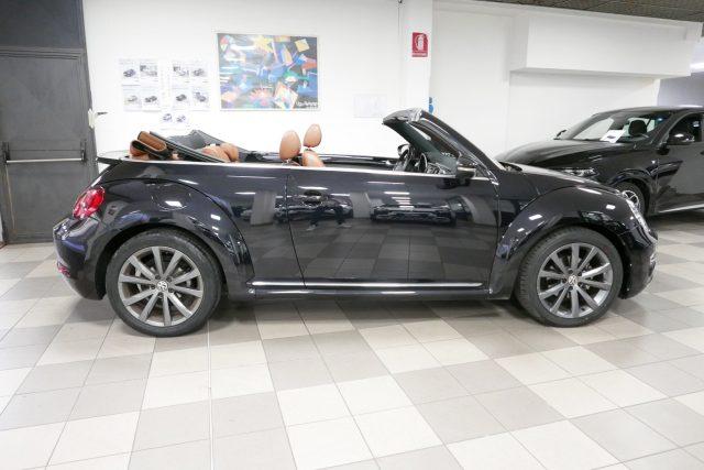 VOLKSWAGEN Maggiolino Cabrio 2.0 TDI DSG Design BlueMotion Technology