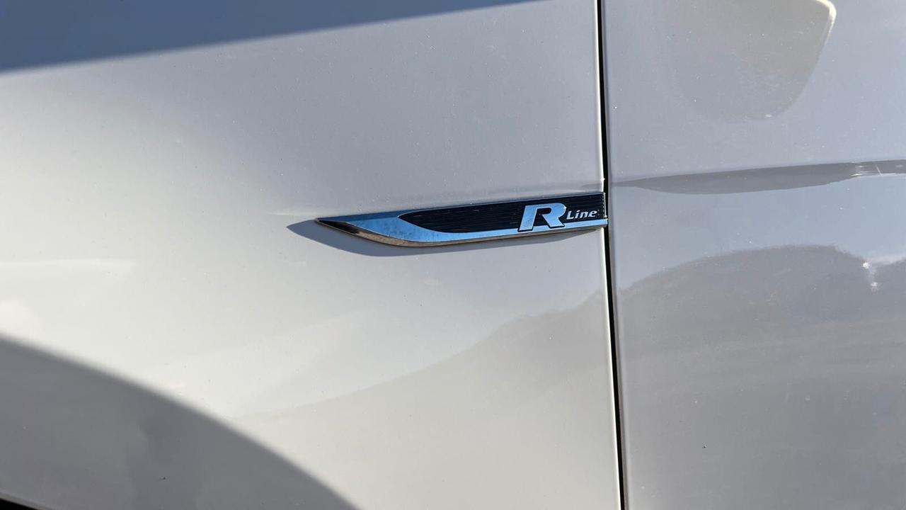 Volkswagen Golf 1.6 TDI 115 CV DSG 5p R-LINE