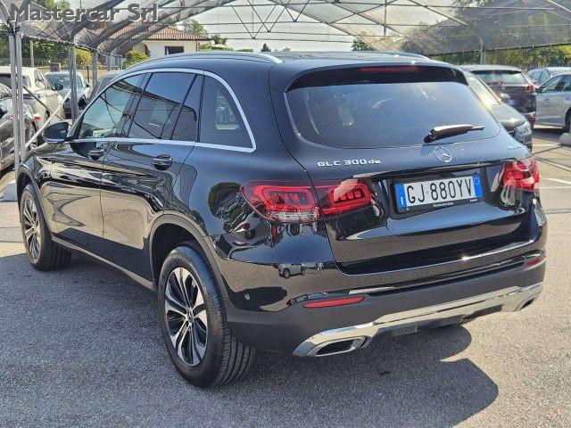 MERCEDES-BENZ GLC 300 300 DE 4MATIC EQ-POWER BUSINESS AUT - GJ880YV