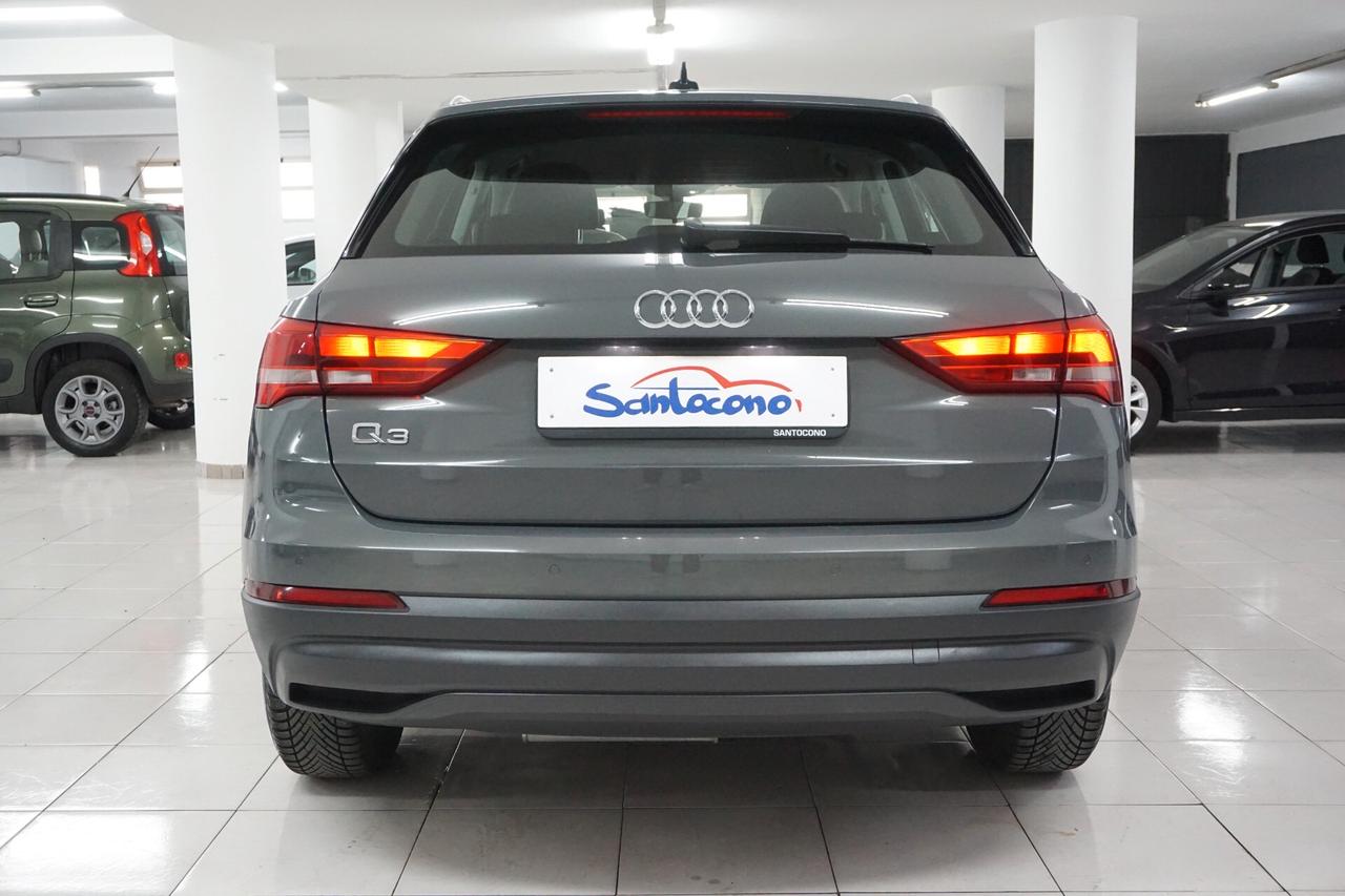 Audi Q3 35 TDI S tronic Business