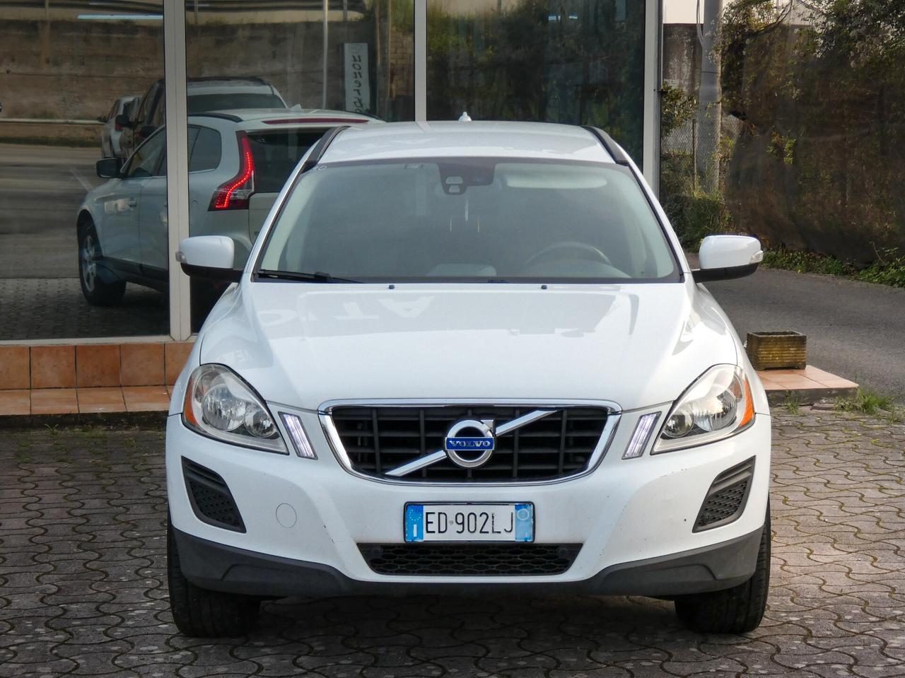 Volvo XC 60 XC60 2.4 D 175 CV FWD Geartronic Kinetic