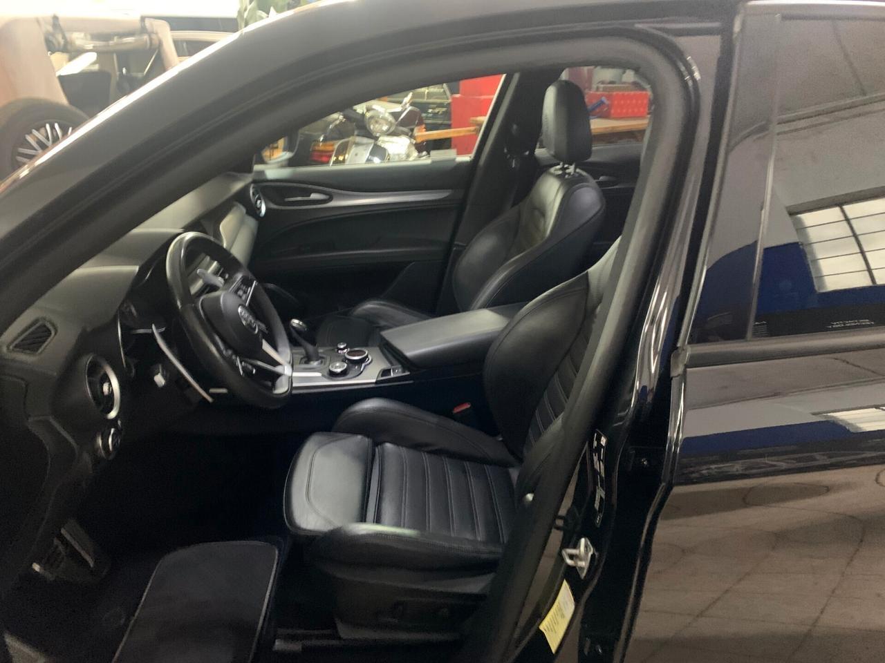 Alfa Romeo Stelvio 2.2 Turbodiesel 210 CV AT8 Q4 Executive