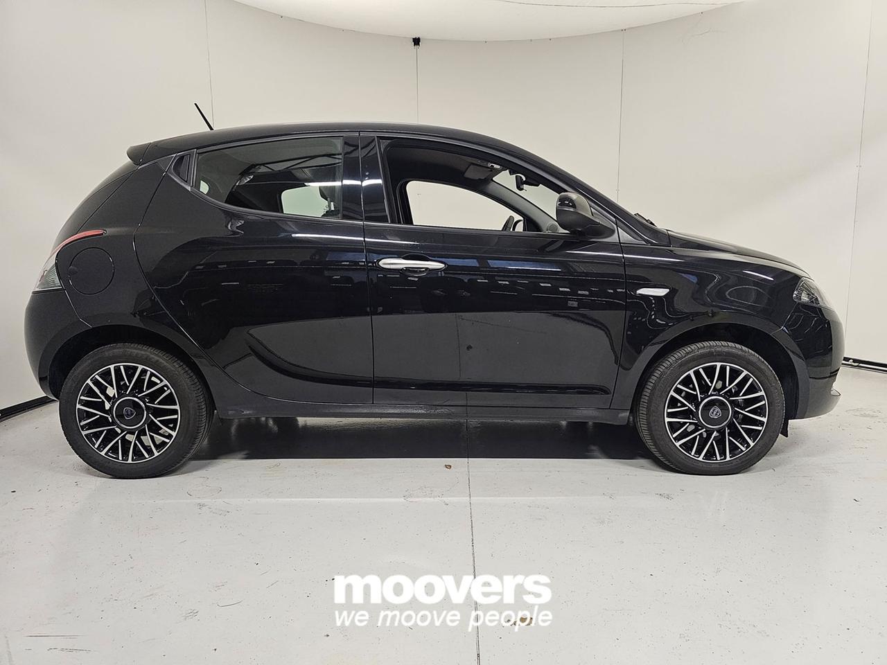 Ypsilon 3ª serie LANCIA Ypsilon 1.0 FireFly 5 porte S&S Hybrid Silver