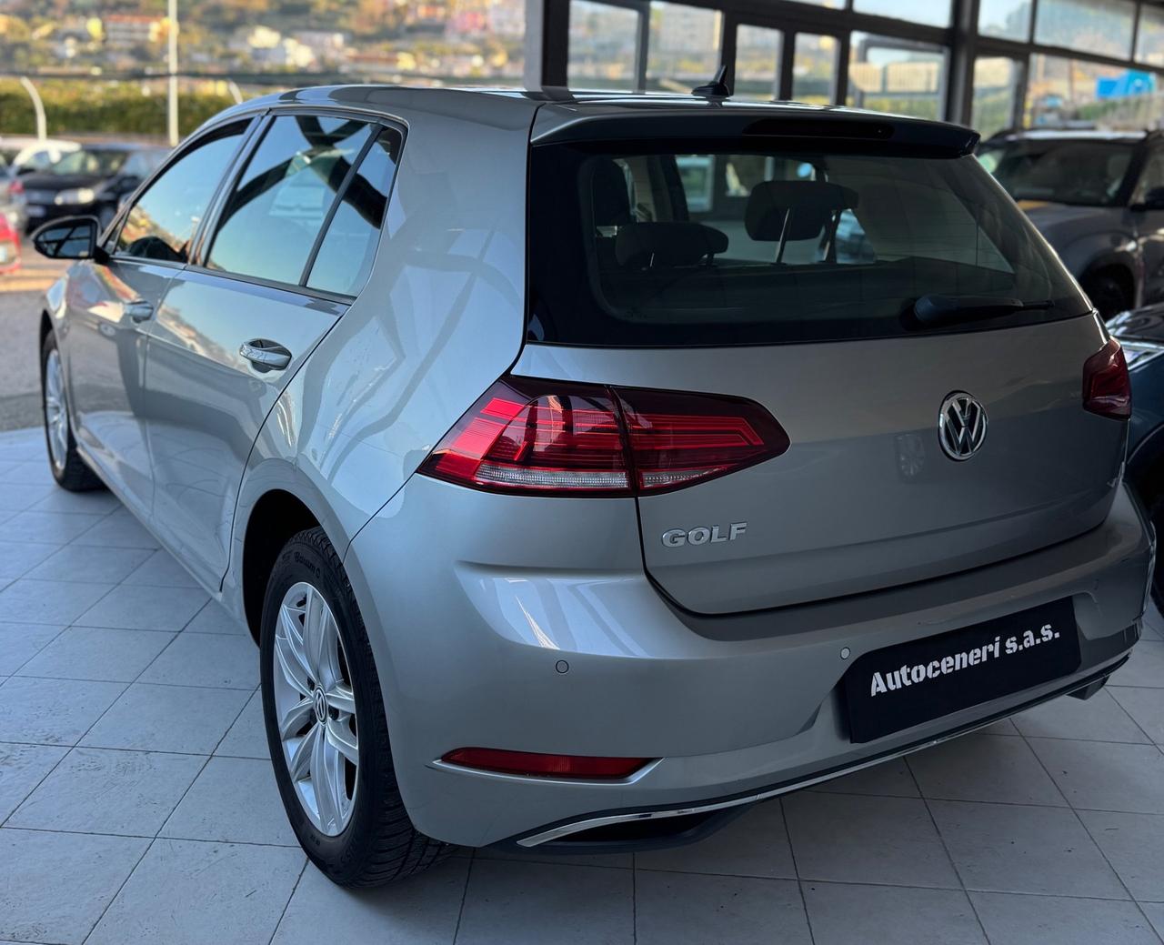 Volkswagen Golf 1.6 TDI 115 CV 5p. Business BlueMotion Technology