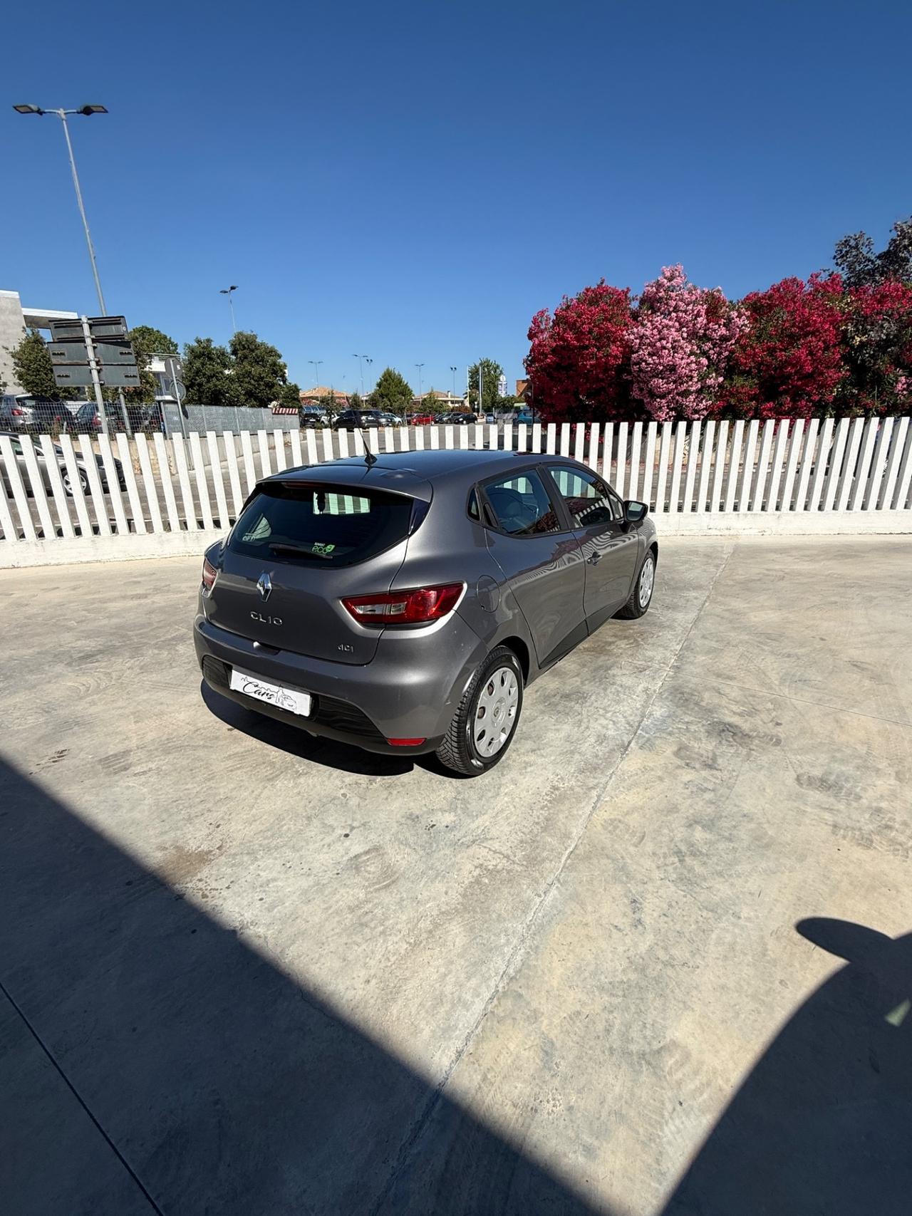 Renault Clio dCi 8V 75CV Autocarro 4 Posti