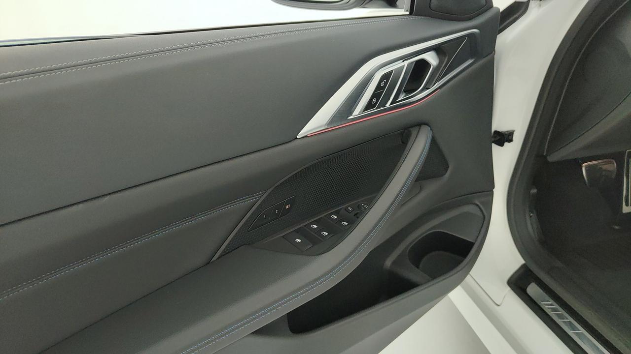 BMW Serie 4 G23 LCI 2024 Cabrio - 420d Cabrio mhev 48V MSport Pro auto