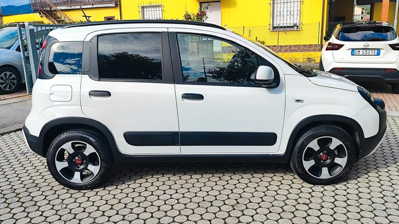 Fiat Panda 1.0 FireFly S&S Hybrid City Cross