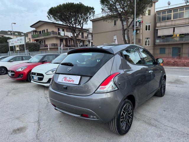 LANCIA Ypsilon 1.0 FireFly 5 porte S&S Hybrid Platino