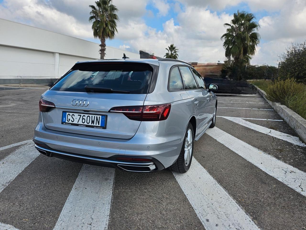 Audi A4 Avant 30 TDI S tronic Advanced