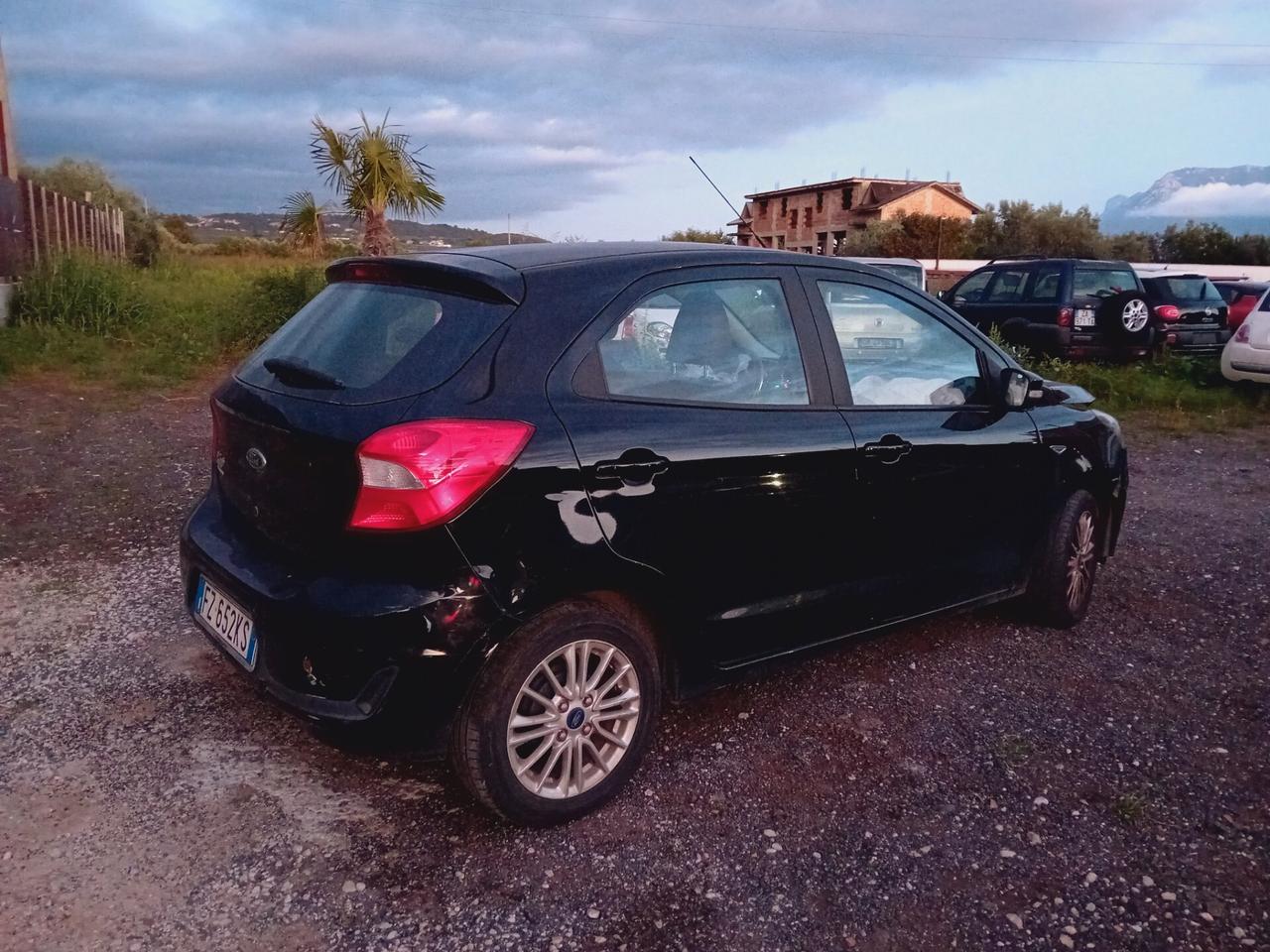 Ford Ka 1.2 Ti-VCT 85CV Black & White - White