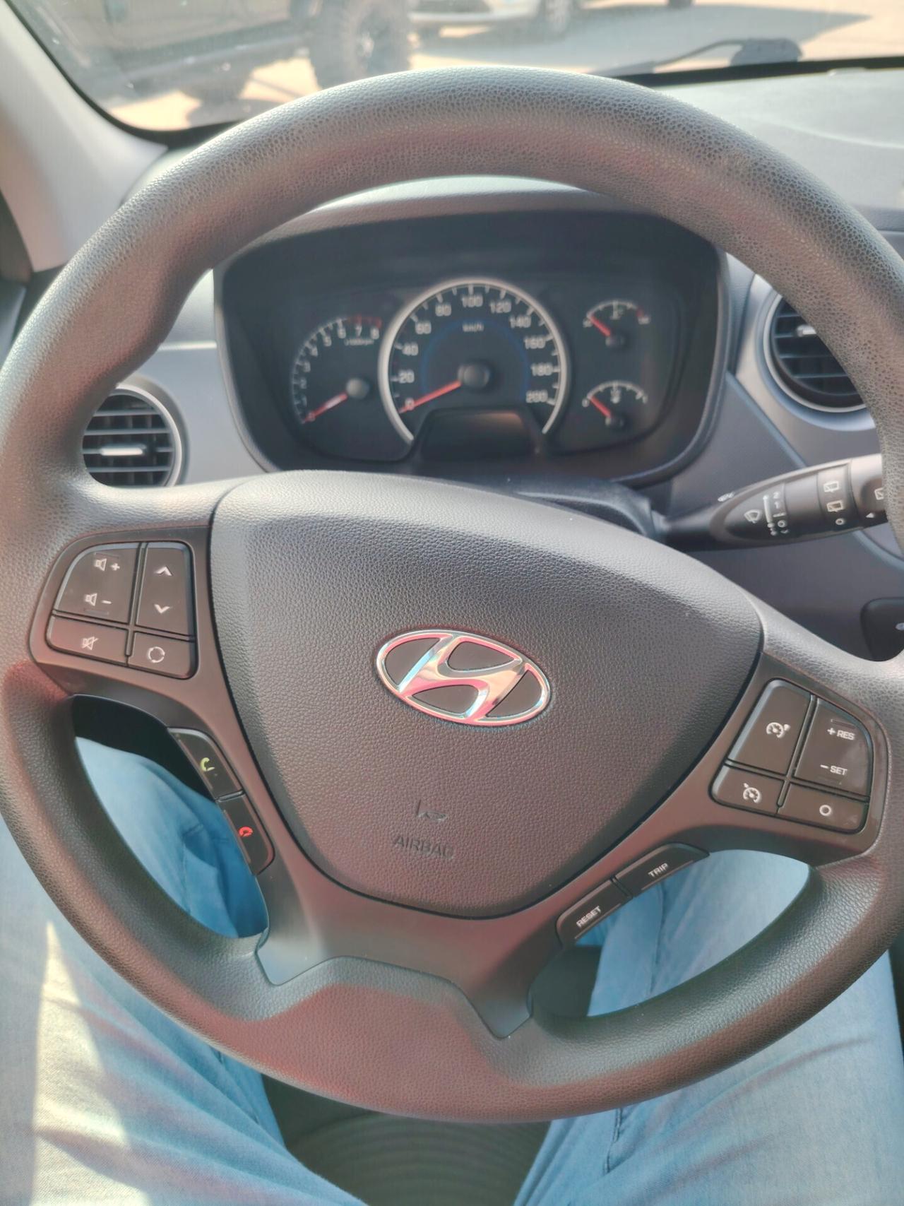 Hyundai i10 1.0 MPI Prime - NEOPATENTATI