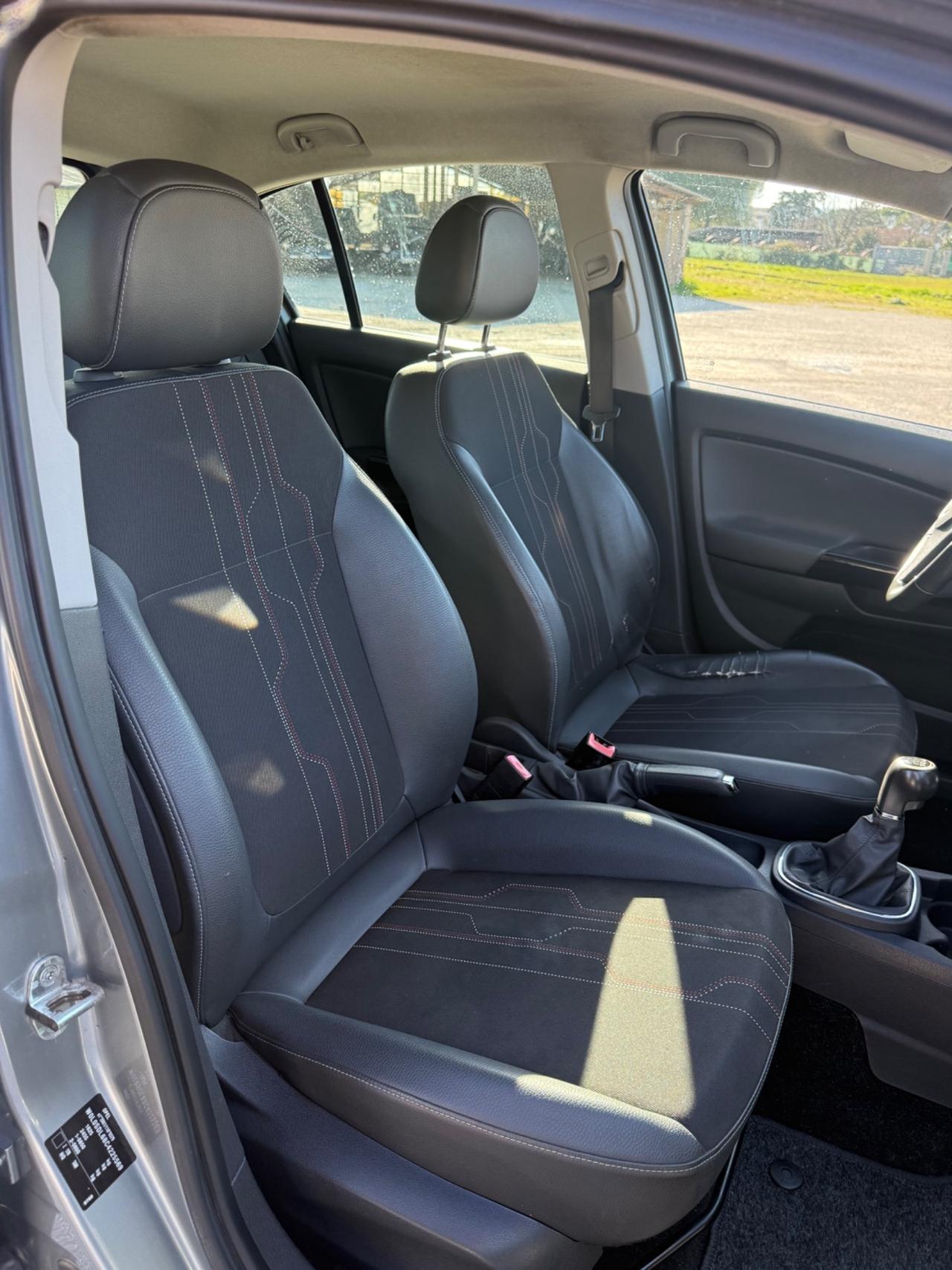 Opel Corsa 1.2 Benzina/Metano Neopatentati UNIPROPRI