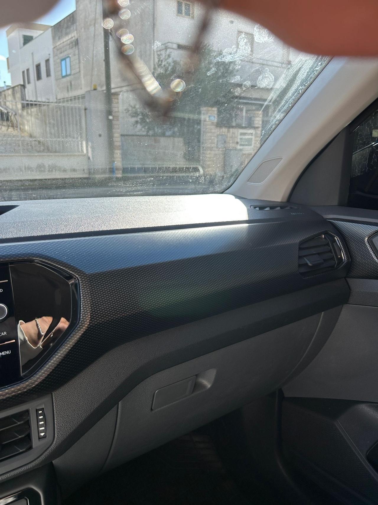 Volkswagen T-Cross 1.6 TDI DSG-2020 !TOTAL BLACK!