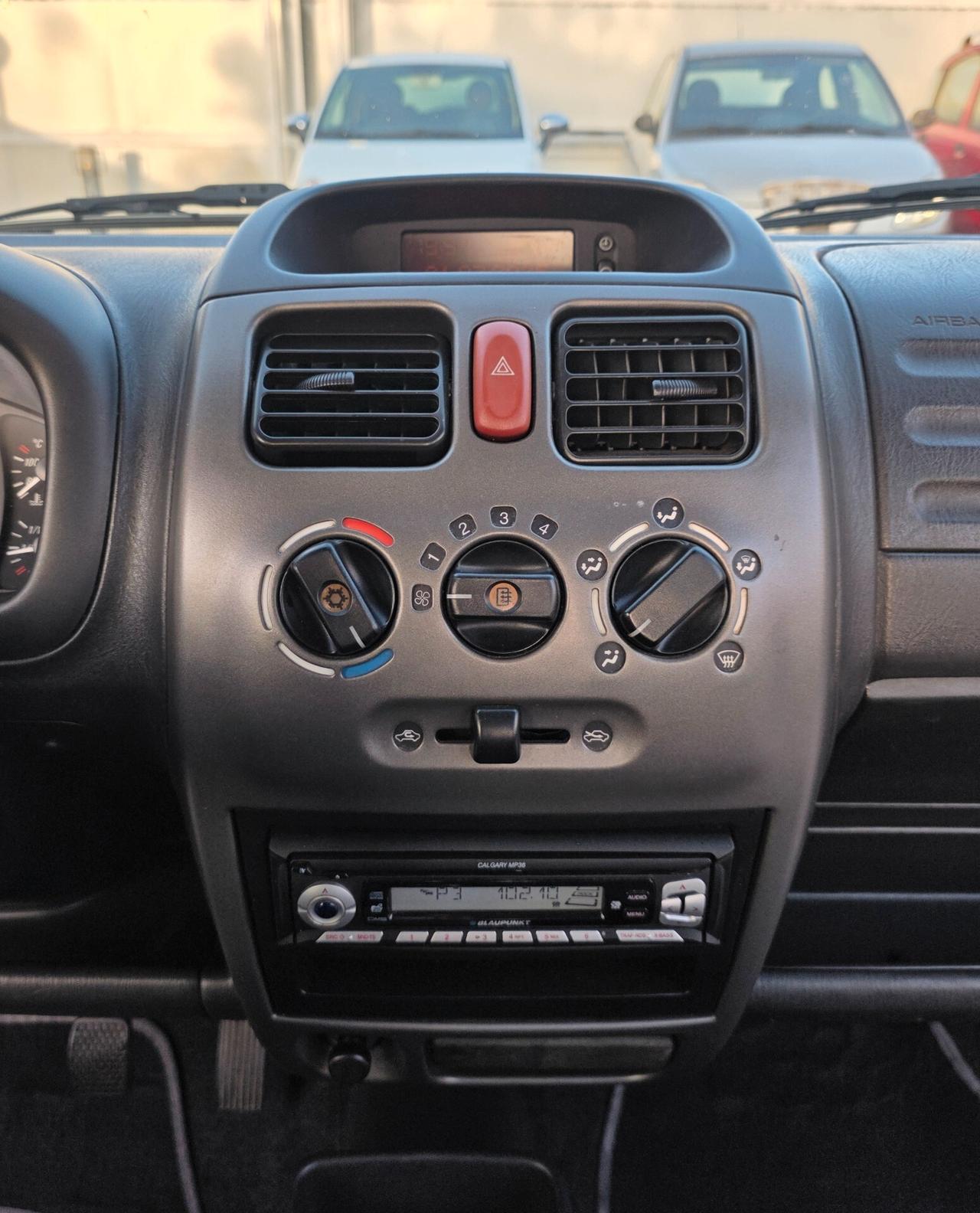 Opel Agila 1.2 16V Enjoy