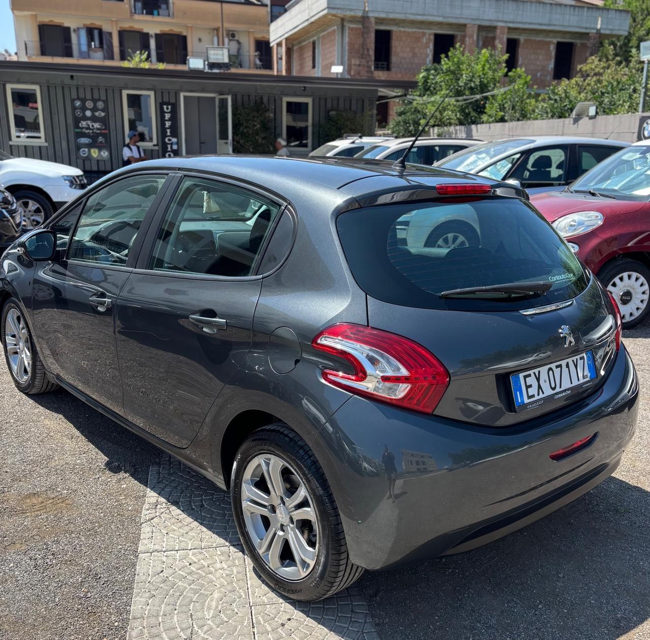 Peugeot 208 1.2 VTi 82 CV 5 porte Allure