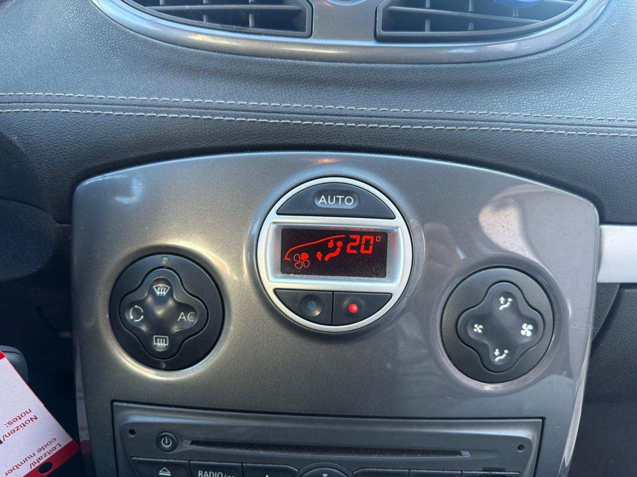 RENAULT CLIO 1.2 BENZINA FULL OPT 2011 UNICO PROP