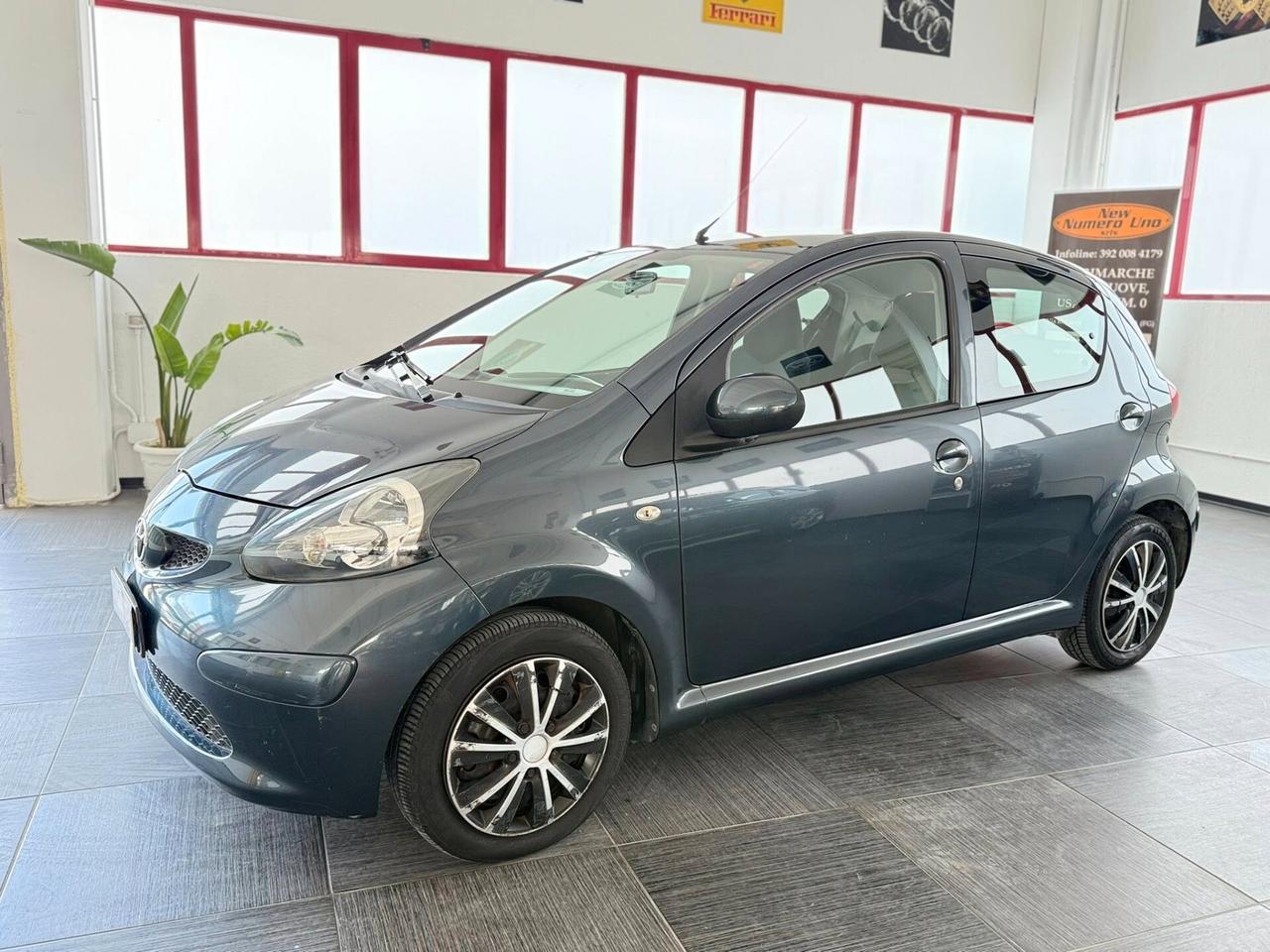 Toyota Aygo 1.0 Benzina 68cv 5porte sol 2006
