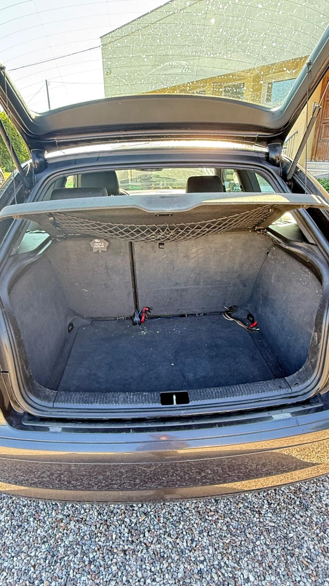 Audi A3 2.0 16V TDI Attraction