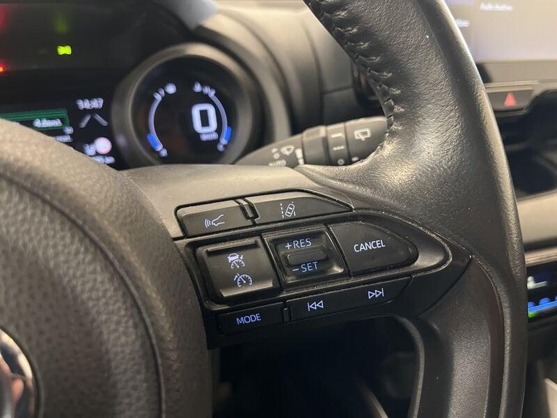 Toyota Yaris Hybrid Trend MY22