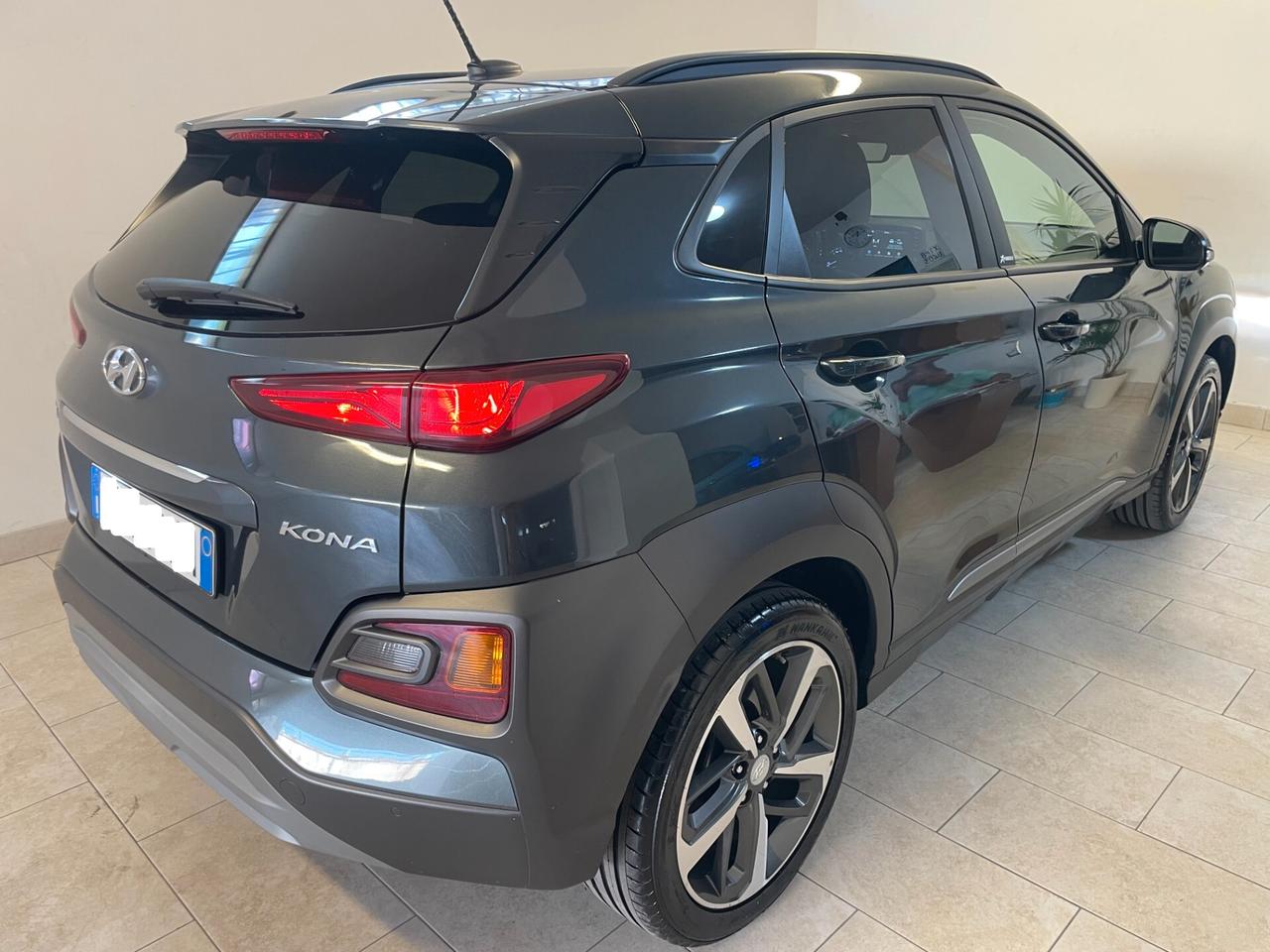 Hyundai Kona 1.6 115 CV CRDI Xpossible FULL OPTIONAL ! TAGLIANDATA NEOPATENTATI