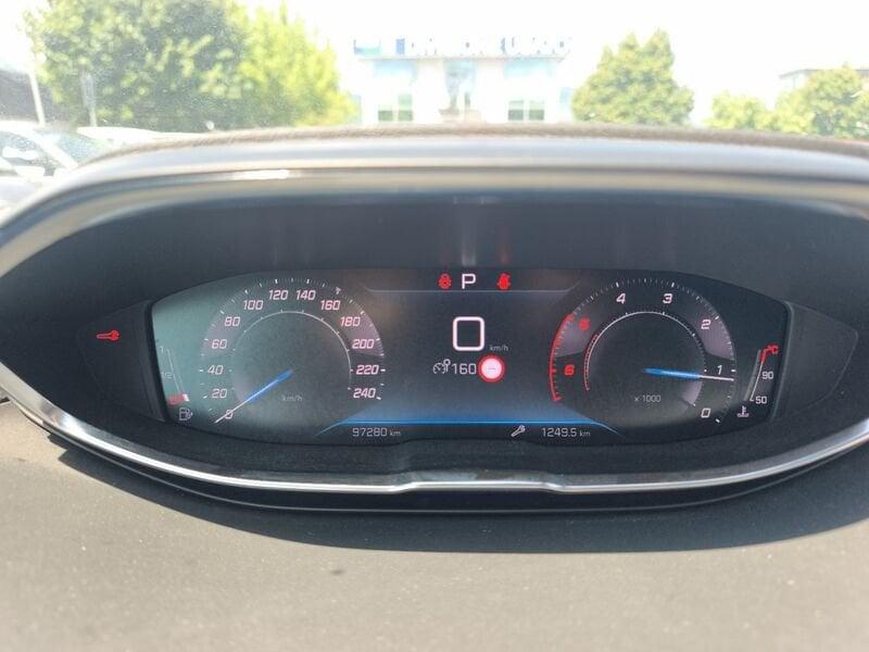 Peugeot 5008 II 2021 1.5 bluehdi Allure Pack s&s 130cv eat8