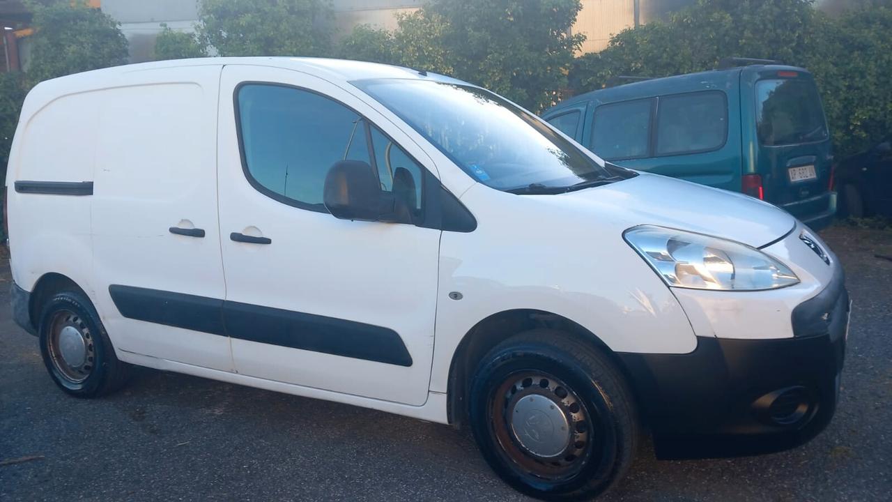 Peugeot Partner 1.6 HDi 90CV L1 3 posti Furgone Affaire