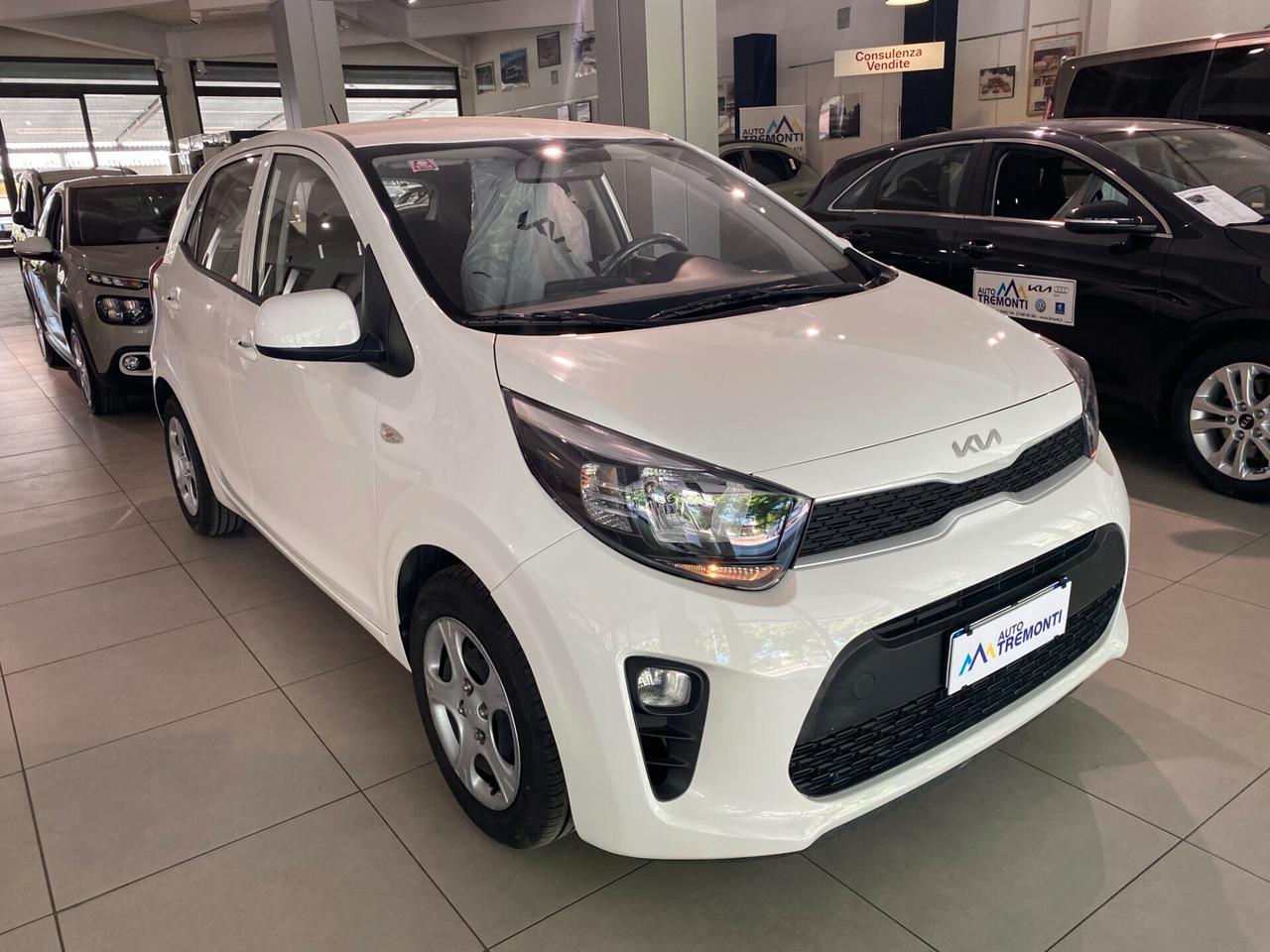 Kia Picanto 1.0 12V 5 porte Urban NEOPATENTATI