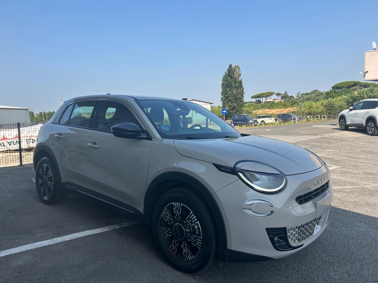 Fiat 600 Hybrid 110 CV DCT MHEV Business