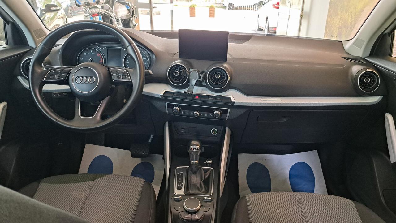 Audi Q2 30 TDI S tronic-Led-Navi-Cruise-Pdc...