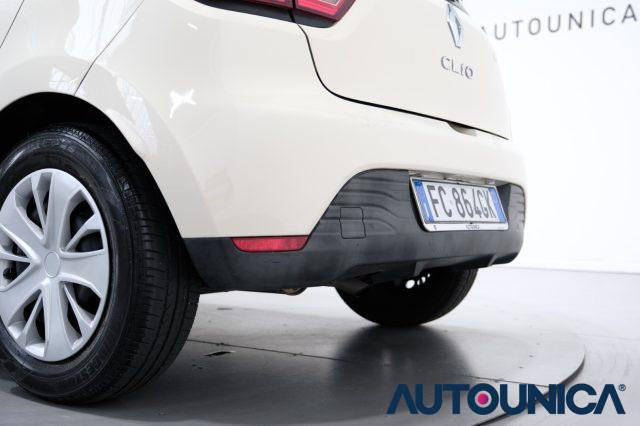 RENAULT Clio 1.2 75 CV 5 PORTE LIFE NEOPATENTATI