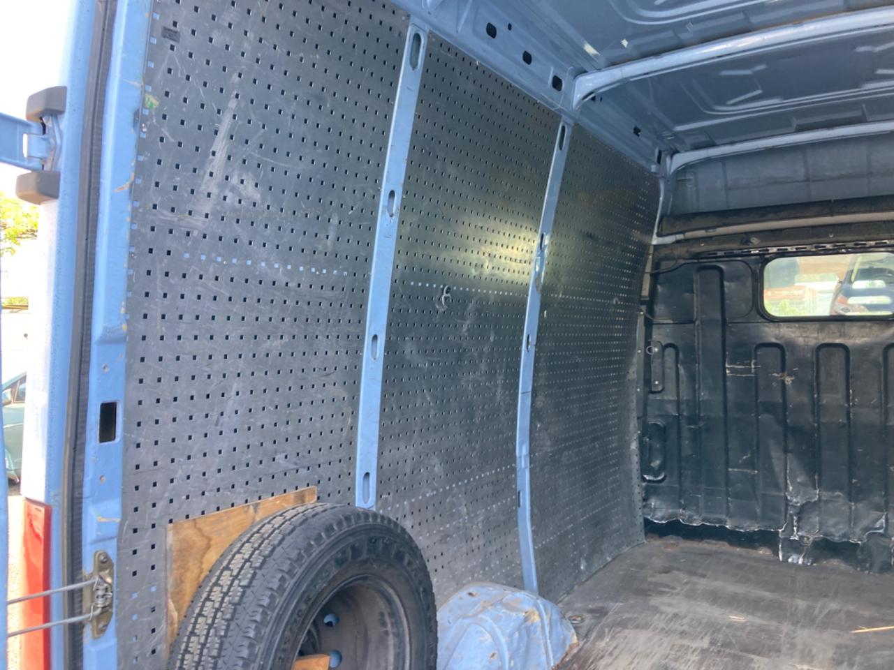 IVECO DAILY 2.3 UNIJET (TETTO ALTO) 3 POSTI