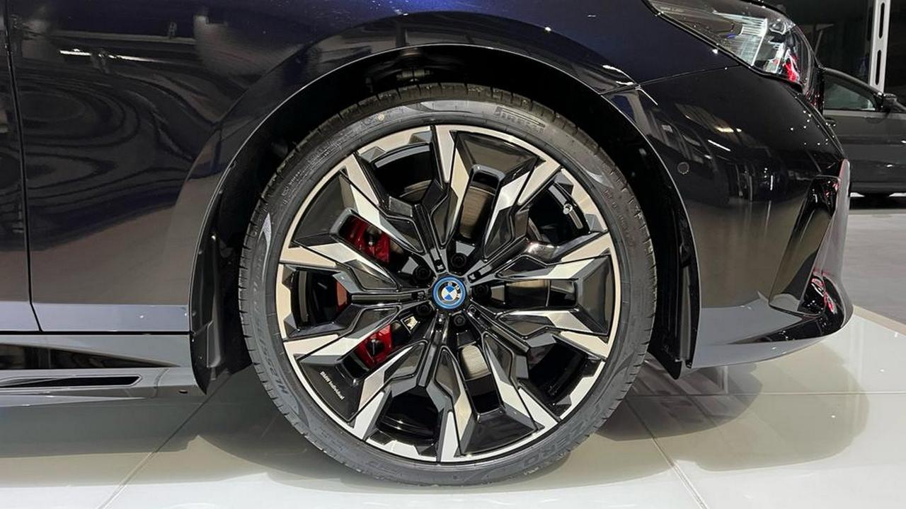 BMW BMW i5 eDrive40 Berlina