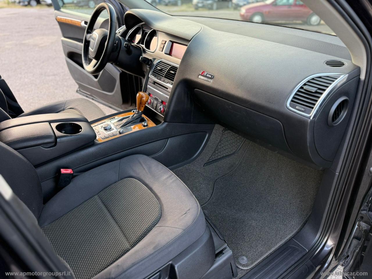 AUDI Q7 3.0 TDI 233CV quattro tiptronic