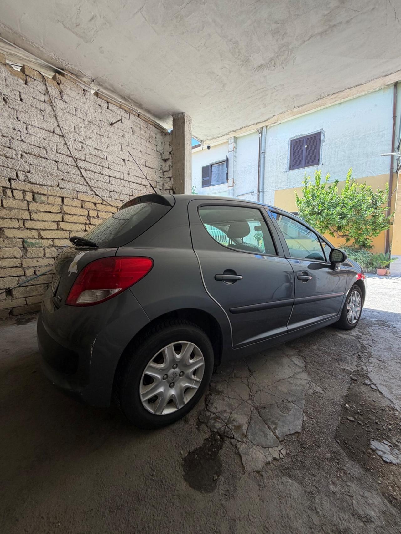 Peugeot 207 1.4 8V 75CV 5p. Energie Sport ECO GPL