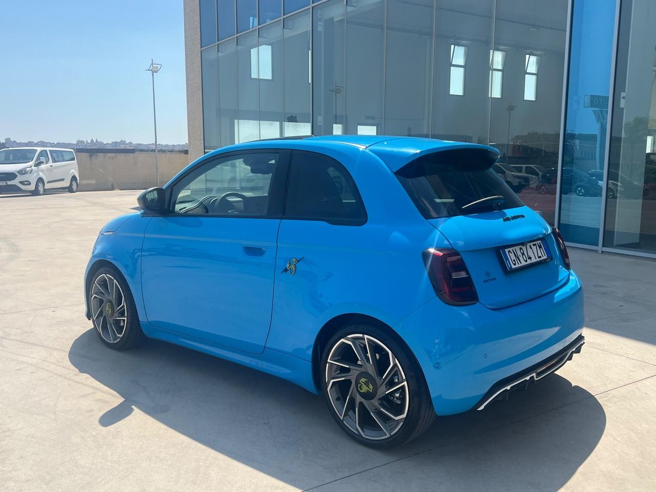 FIAT 500e ABARTH Scorpionissima