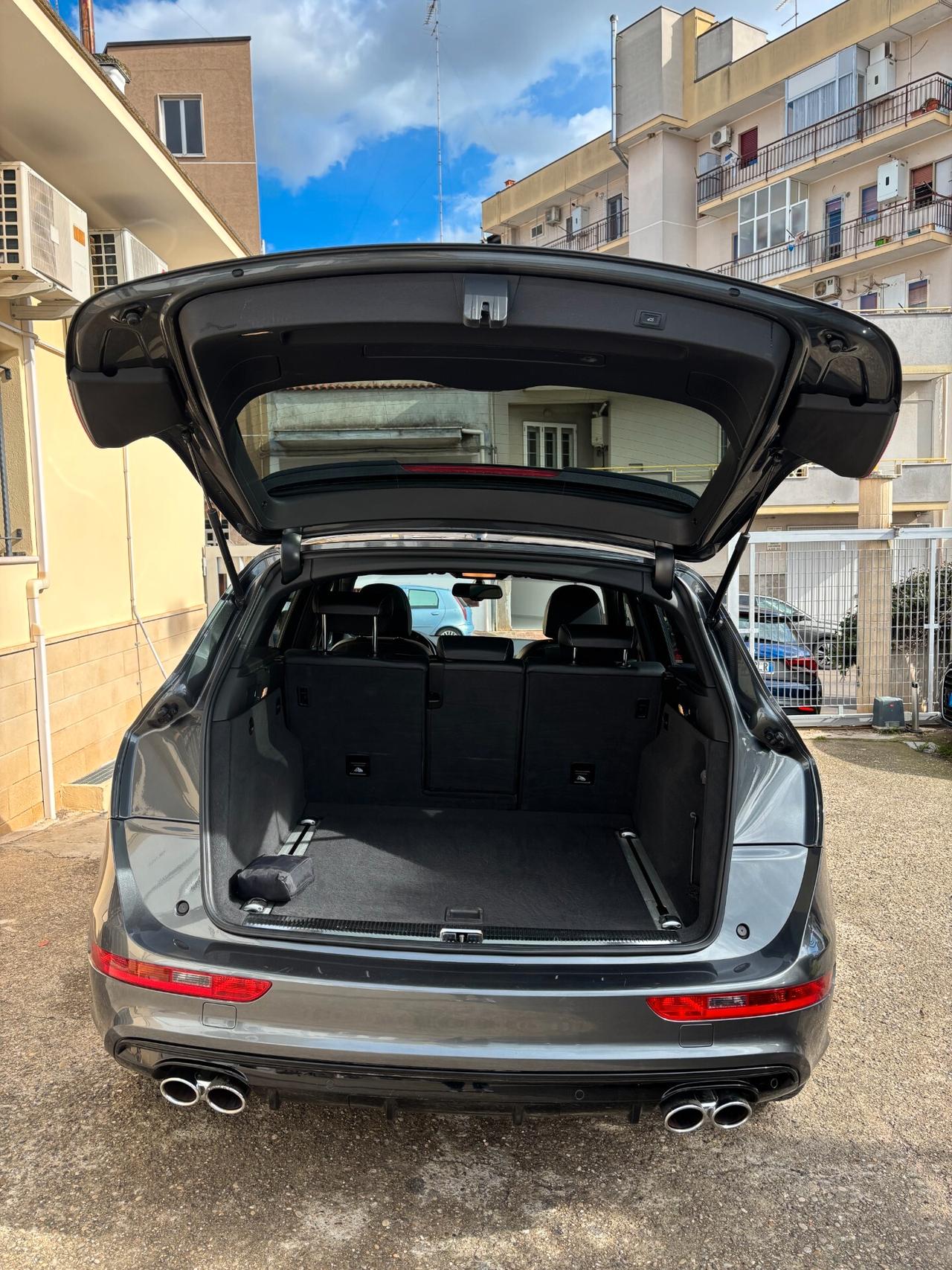 Audi SQ5 3.0 V6 TDI plus Biturbo quattro tiptronic Business