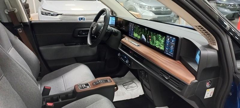 HONDA E ADVANCE 17