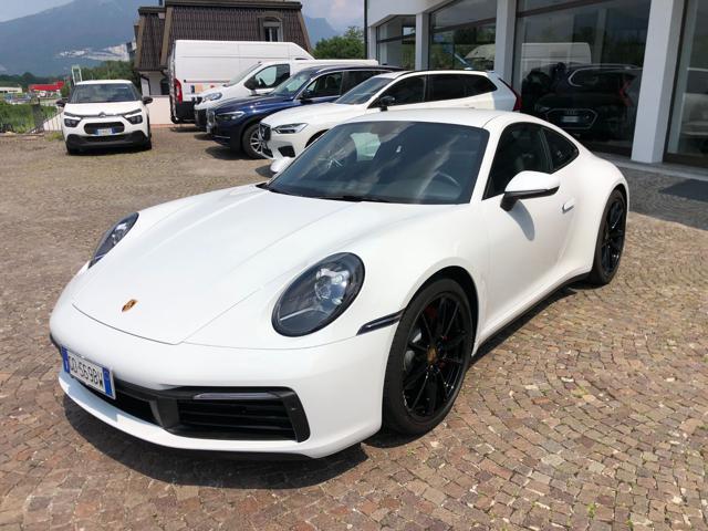 PORSCHE 992 Carrera