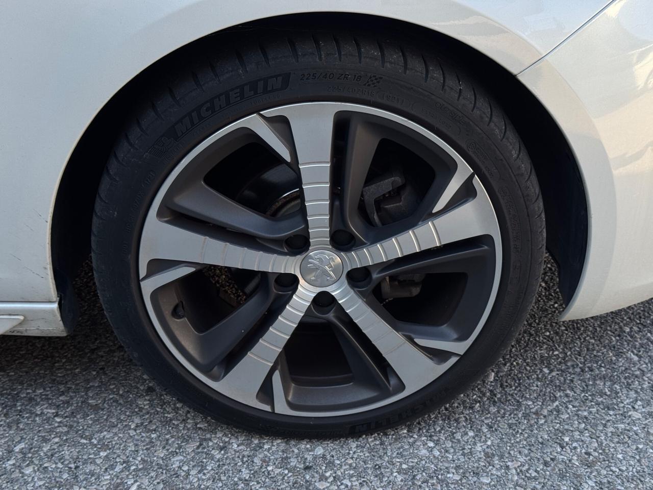 Peugeot 308 BlueHDi 120 S&S EAT6 SW GT Line