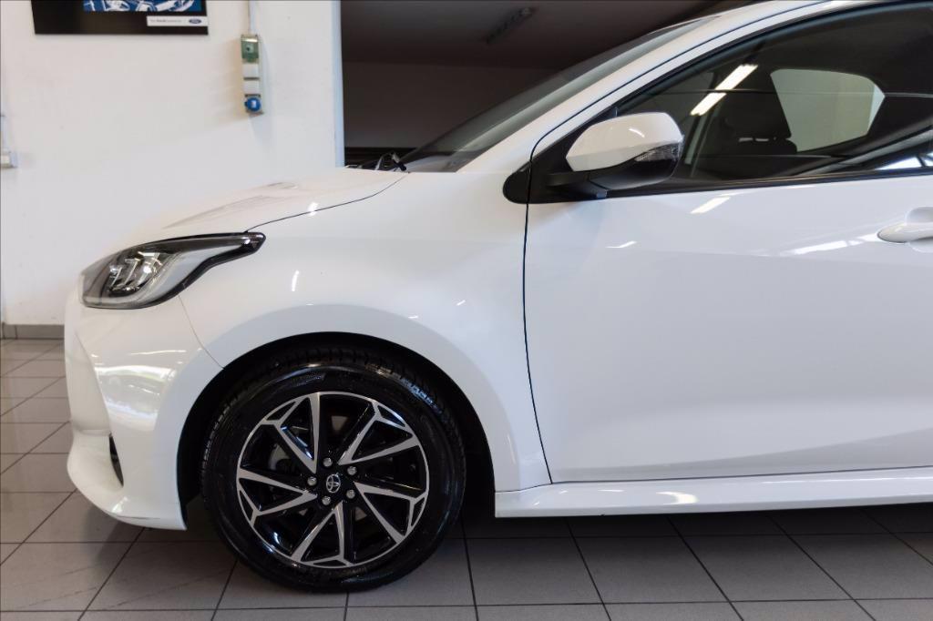 TOYOTA Yaris 1.5h Business del 2021