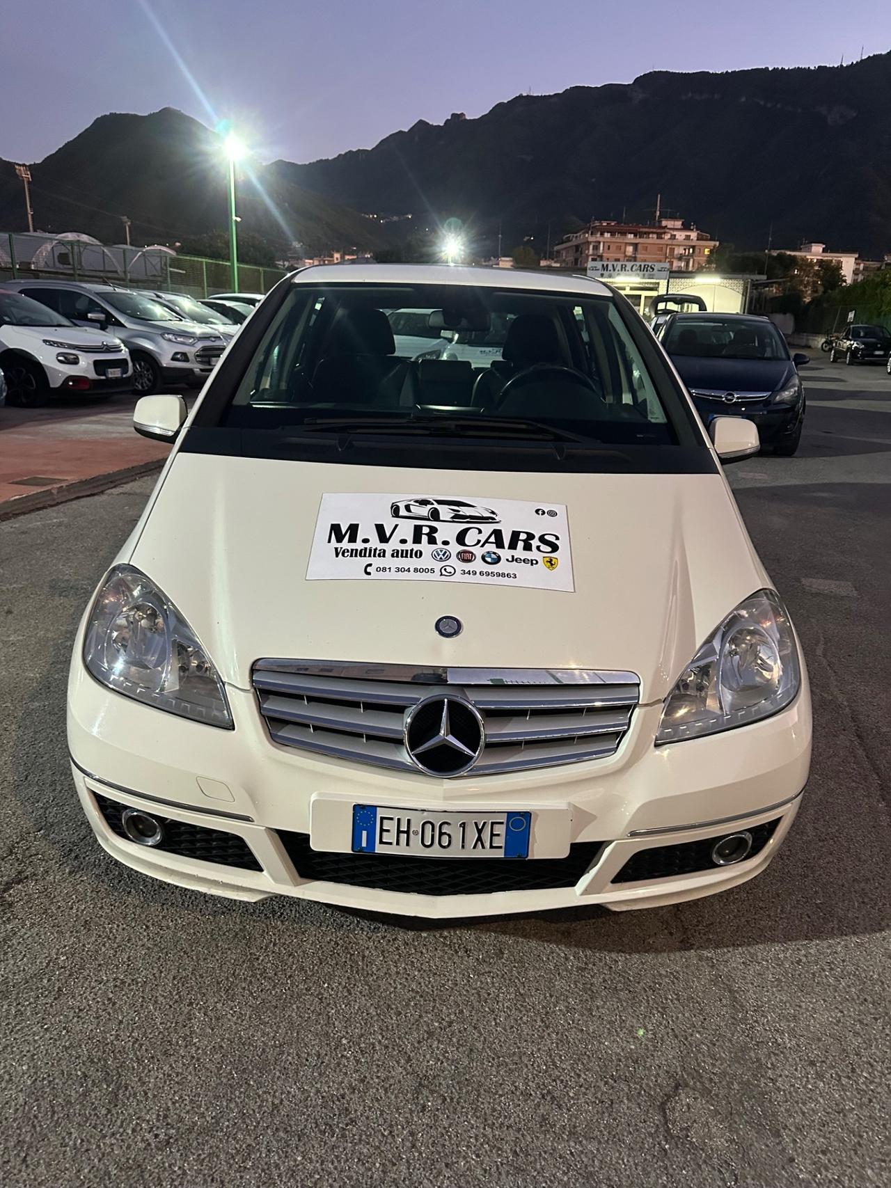 Mercedes-benz A 160 CDI BlueEFFICIENCY Avantgarde