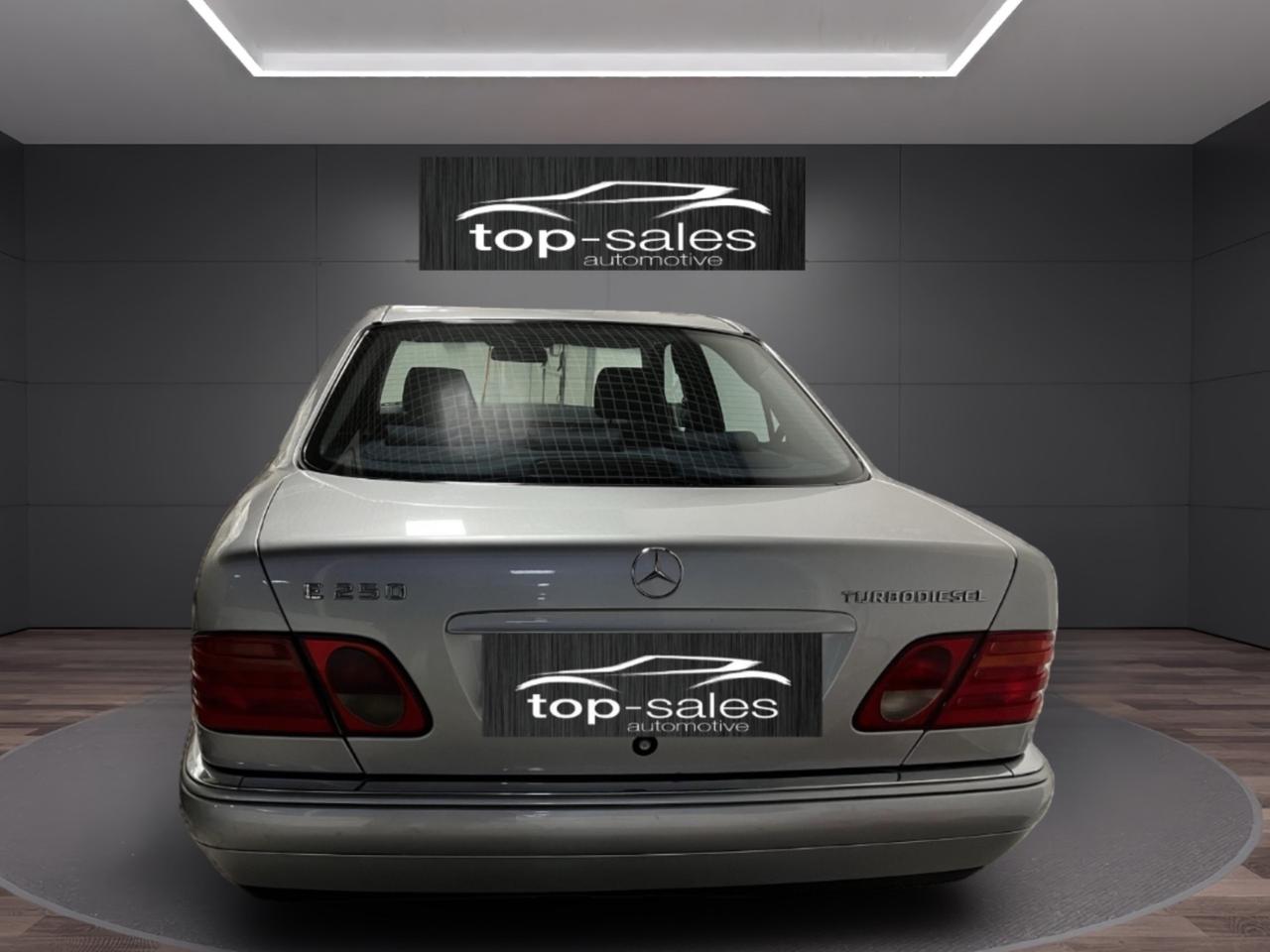 Mercedes-benz E 250 turbodiesel cat Elegance Perfetta